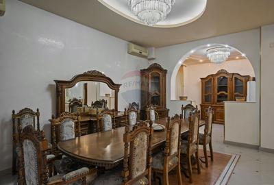 Casă / Vilă cu 6 camere de închiriat în zona Nord - 13