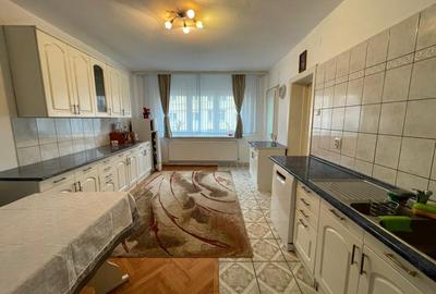 Apartament 2 camere + terasa 60 mp | Curte | Parcare | Strand II - 1