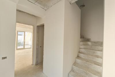 Vila modernă de inchiriat Mamaia Sat pretabil grădinița - 29