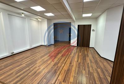 Spațiu comercial de închiriat – Ultracentral, Craiova/Mercur - 9