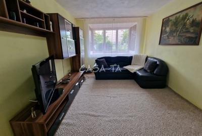 Apartament 3 camere, situat in Targu Jiu, Str. G-Ral Christian Tell - 2