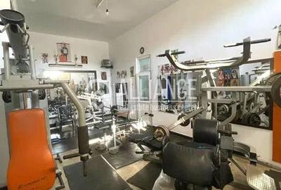 Spațiu comercial, 135 mp în Central