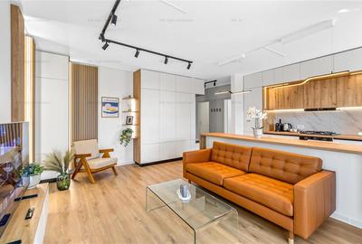Apartament cu 3 camere decomandat, mobilat în Tractorul