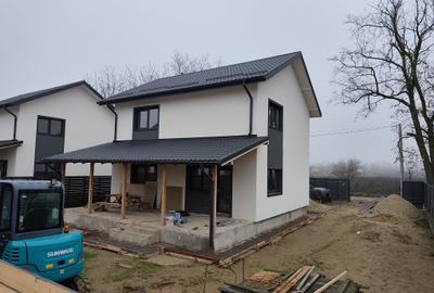 FARA COMISION case 4 camere 2 bai terasa P+1+pod canal apa gaz curent la cheie - 7