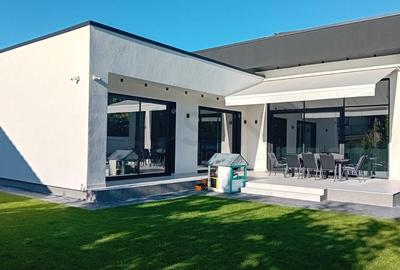 Casă individuală cu 4 camere în Corbeanca