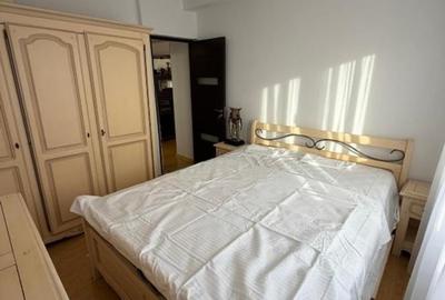 Apartament cu 3 camere semidecomandat, mobilat în Crângași