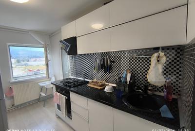 Apartament cu 2 camere, 2 parcari, curte+foisor - 8