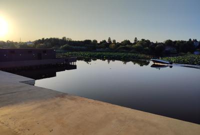 Proprietate exclusivistă cu ponton betonat, piscină interioară și ponorama - 3