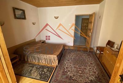 Vila de vanzare, teren 3100 mp, 7 camere, 6 grupuri sanitare, 3 CT, an 1997 - 35
