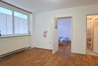 Apartament cu 3 camere semidecomandat în Țiglina 1