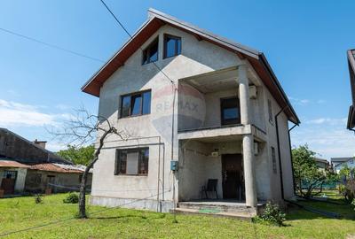 Casă / Vilă cu 3 camere de vânzare - 3