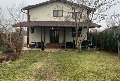 Refugiu Elegant lângă Lac – Vilă Mobilată Integral, la Doar 20 km de București - 1