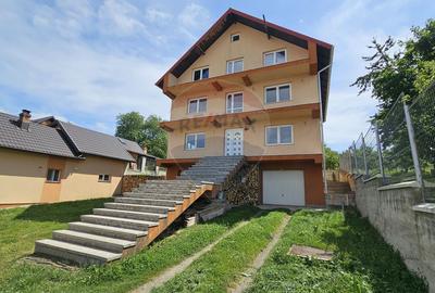 Casă / Vilă cu 12 camere-Sfântu Ilie Vechi, Suceava - 3