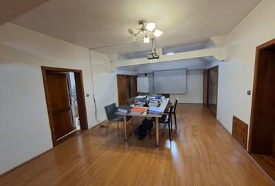 Spatiu birouri casa individuala curte proprie 9 birouri Selimbar - 11