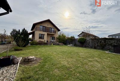 Casă individuală cu 5 camere în Dumbrăvița