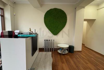 Apartament cu 3 camere decomandat în Eroii Revoluției