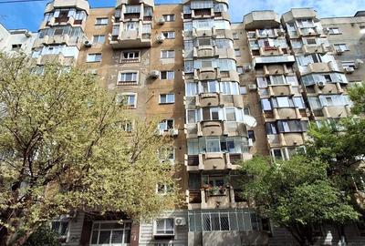 De Vanzare Apartament cu 3 camere  bloc 1989  Mall Vitan - 16