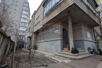 Vânzare Casă / Vilă cu 11 camere  în zona Iancului - 45