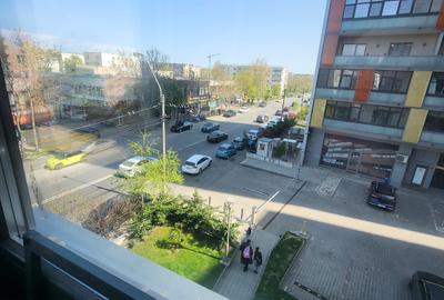Apartament cu 4 camere decomandat în Doamna Ghica