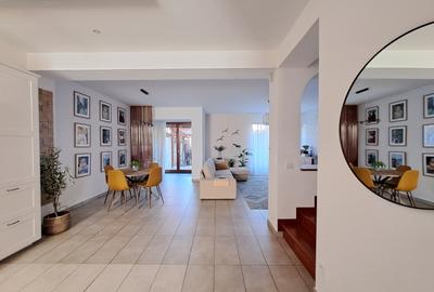 Proprietar   |   Vilă modernă  în American Village Pipera   |  Renovată complet - 1
