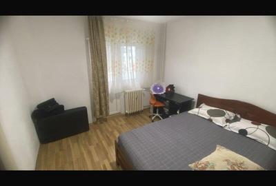 Berceni - Piata Sudului- bloc 1981 - 3