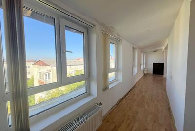 Apartament 4 camere, deosebit – mansardă spațioasa - 11