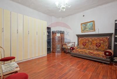 Proprietate cu 2 apartamente și garaj, Schei - 5