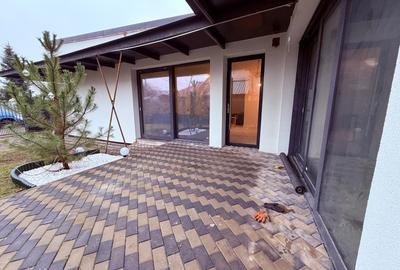 Casă individuală cu 4 camere în Prelungirea Ghencea