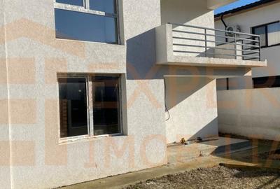 Casă de vânzare situată în zona Mamaia Sat - 9