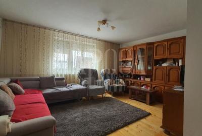 Casă cu 6 camere în Spitalul Județean