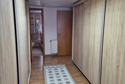 De Inchiriat Casă 3 camere +dependințe situată in cartierul Obcini - 10