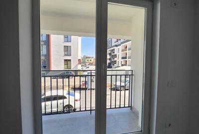 Apartament cu 2 camere semidecomandat în Theodor Pallady