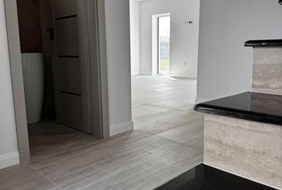 Casa tip duplex  de vanzare in Sebes - 2