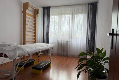 Apartament cu 3 camere semidecomandat în Gara de Nord