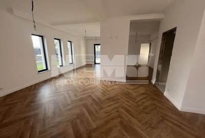 Casă individuală cu 4 camere în Mitocu Dragomirnei