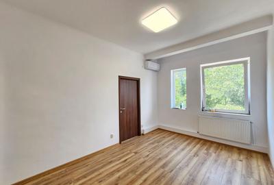 Apartament cu 3c, ideal birou, la 6 min. de metrou si loc de parcare - 1