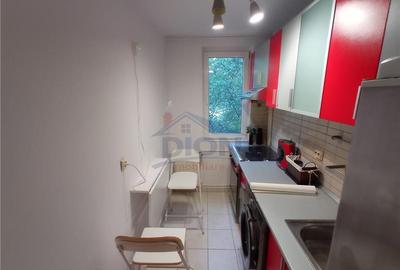 Gasoniera moderna ,  strada Izvorul Oltului - 12