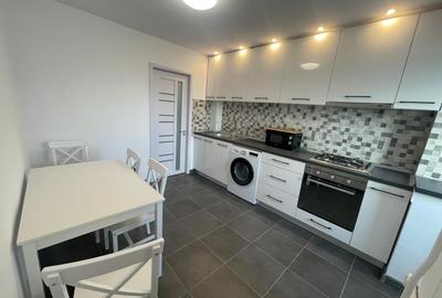 Apartament cu 2 camere decomandat, mobilat în Victoriei