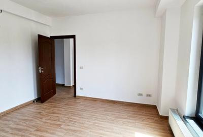 Complex imobiliar:cladire birouri,2 hale noi si 3424mp teren, Piatra Neamt - 5