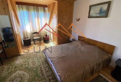 Vila de vanzare, teren 3100 mp, 7 camere, 6 grupuri sanitare, 3 CT, an 1997 - 37