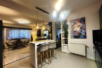 Casă individuală cu 6 camere în Otopeni