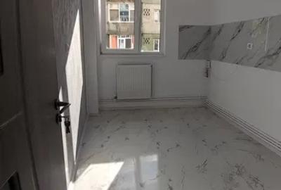 Apartament cu 2 camere decomandat în Tomis Nord