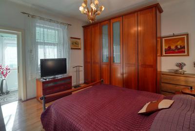 Casa eleganta, 8 camere, Zona Aurel Vlaicu, str. Tebea, complet Mobilată - 14