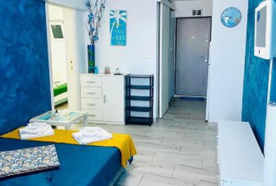 Apartament cu 2 camere semidecomandat, mobilat în Central