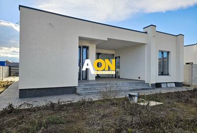 Casa individuala de vanzare, 4 camere, 2 bai, 448mp teren - 2