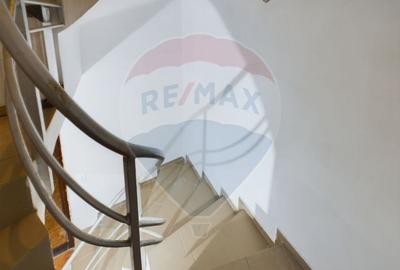 De vanzare Casa Vila București S+P+M in Sector 1 - 23