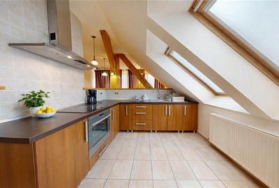 Volum arhitectural remarcabil:Sediu firma, Clinica,Investitie,Rezidenta,Centru C - 13