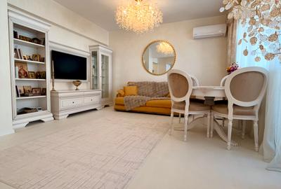 Apartament cu 3 camere semidecomandat, mobilat în Sud