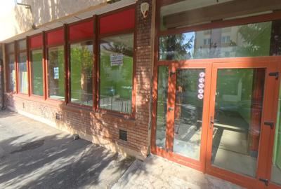 Spațiu Comercial în Cartier Valea Aurie, Str. Valea Aurie bl.30 Pret Negociabil - 2
