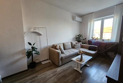 Apartament 2 camere, decomandat, etaj 2 din 2, cu pod, zona Aeroport, comision 0 - 3